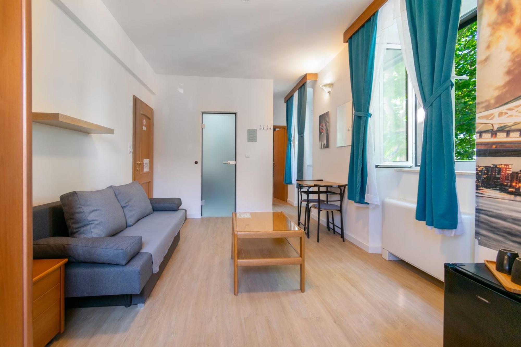 Bed & Breakfast Palac -Free Parking- Baska Voda Exterior photo