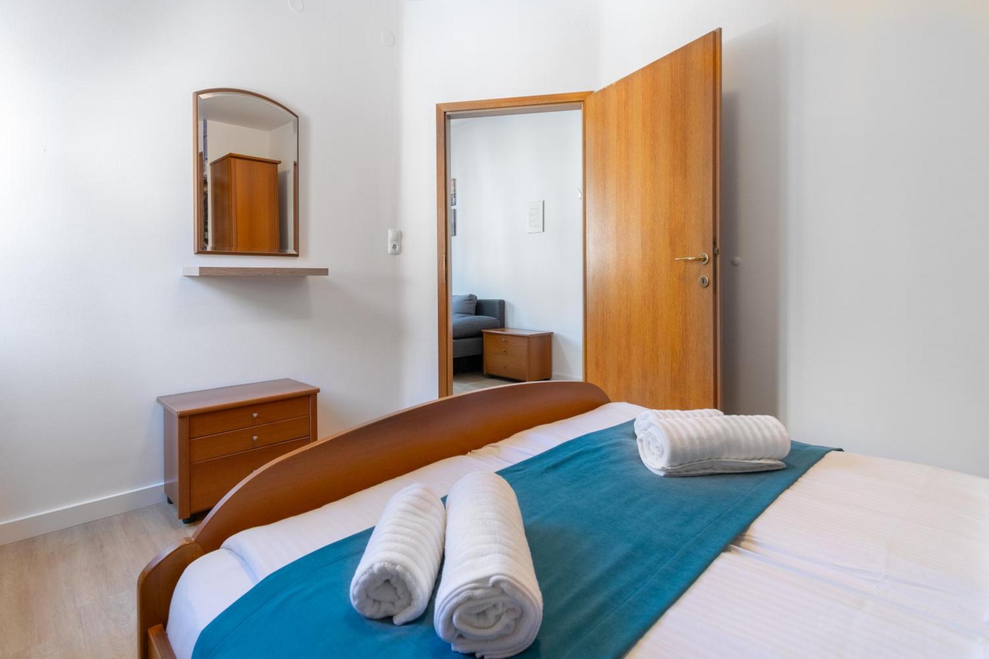 Bed & Breakfast Palac -Free Parking- Baska Voda Exterior photo